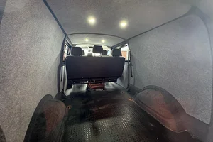 Rear kombi seats in red